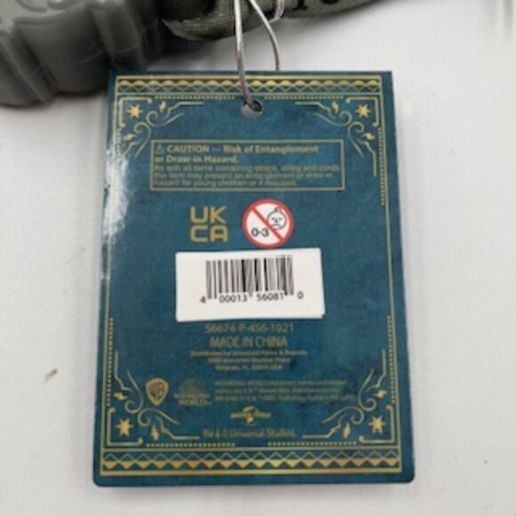 NEW Universal Studios‎ Harry Potter Hogwarts Crest Light Up Lanyard NWT - Picture 5 of 7